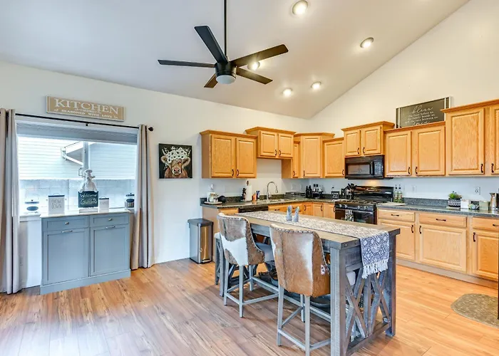 12 Mi To Flagstaff: Pet-friendly W/ Sunroom! Holiday home