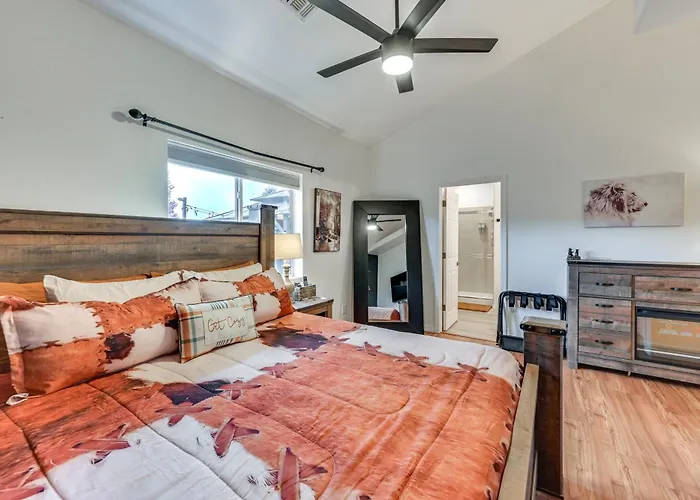 Holiday home 12 Mi To Flagstaff: Pet-friendly W/ Sunroom!